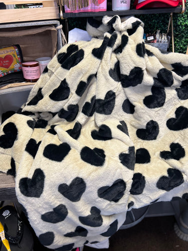 Cream Black Heart Faux Fur Blanket