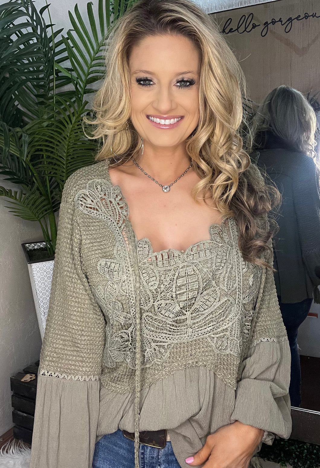 MISS ME MOSS BLOUSE