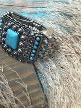 Load image into Gallery viewer, Western Turquoise Stretch Bracelet