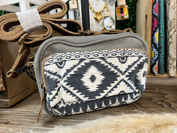 MYRA SMALL CROSSBODY
