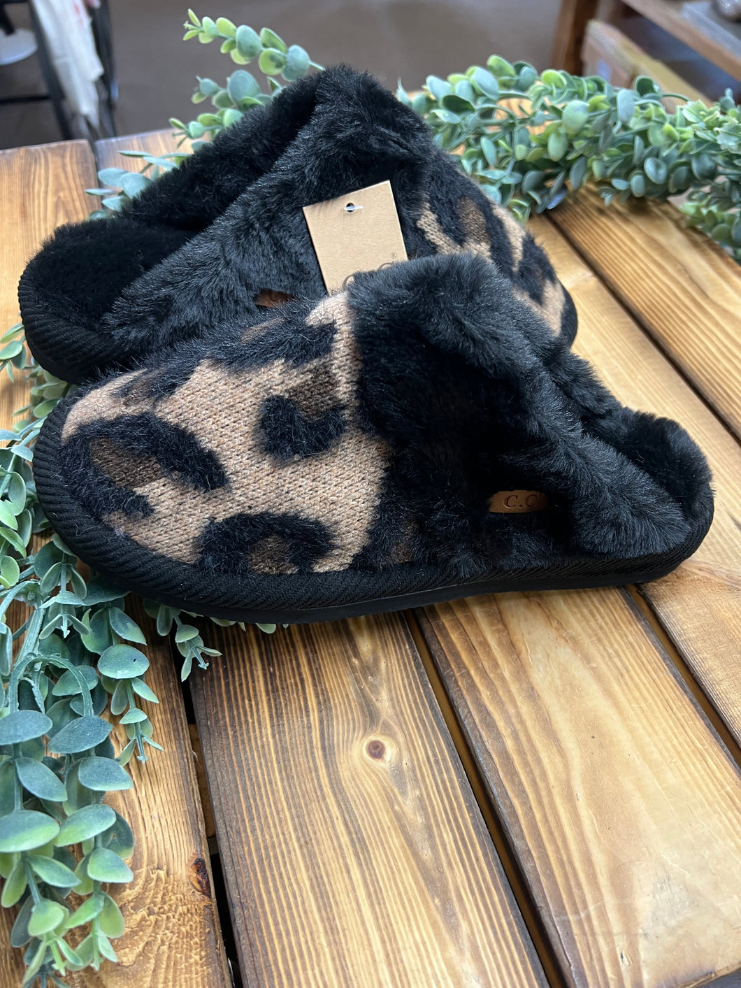 CC Cable Knit Slippers - Leopard