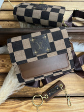 Load image into Gallery viewer, Small Checkered Crossbody
