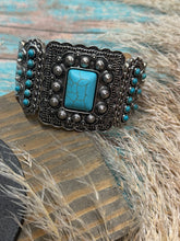 Load image into Gallery viewer, Western Turquoise Stretch Bracelet