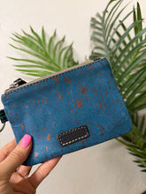Load image into Gallery viewer, Consuela Nilo Pouch