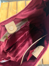 Load image into Gallery viewer, Western Hobo Handbag