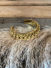 Load image into Gallery viewer, Tova Gold Cuff Bracelet