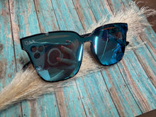 Load image into Gallery viewer, Dax Eyewear - Nyx - Blue Lenses