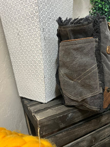 Pueblo Horizon Tote Bag
