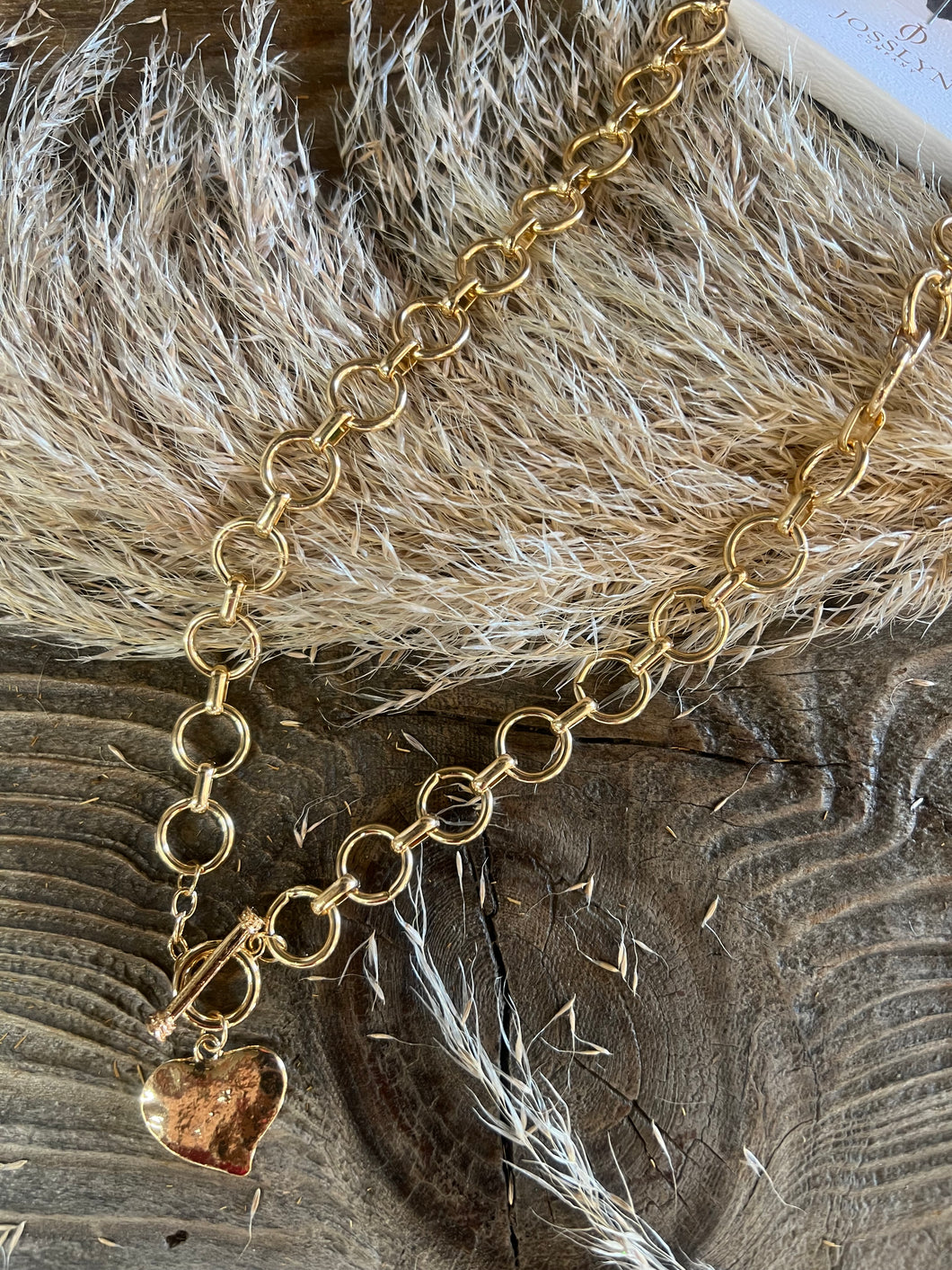 Heart Chain Toggle Necklace - Gold