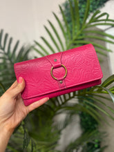 Load image into Gallery viewer, Sonora Wallet - Magneta