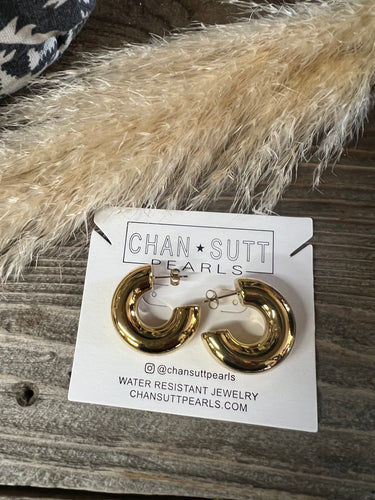 Chan*Sutt Solid Gold Hoops