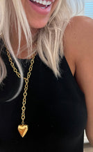 Load image into Gallery viewer, Chan Sutton Heart Necklace