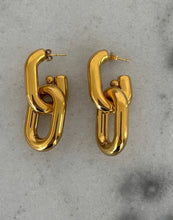 Load image into Gallery viewer, Chan Sutton - Addie Earrings - Gold