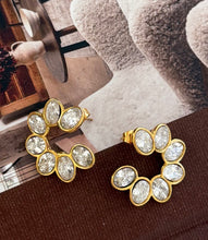 Load image into Gallery viewer, Chan Sutton - Serena Earrings - Gold