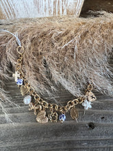 Load image into Gallery viewer, Pearl &amp; Heart Charm Bracelet
