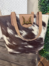 Load image into Gallery viewer, Dakota Crossbody Purse