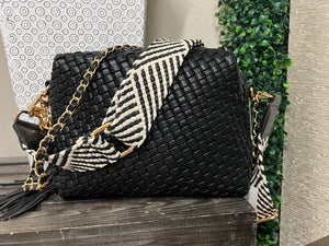 ROXANA CLASSIC WEAVE CROSSBODY - BLACK