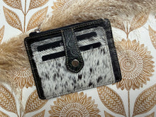 Load image into Gallery viewer, Wonder Trail Card Holder - Black
