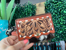 Load image into Gallery viewer, CARD HOLDER WITH KEYCHAIN