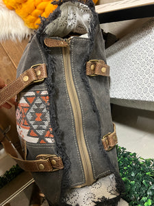 Pueblo Horizon Tote Bag