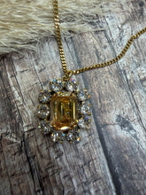 Load image into Gallery viewer, Tova Edith Pendant Necklace