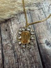 Load image into Gallery viewer, Tova Edith Pendant Necklace