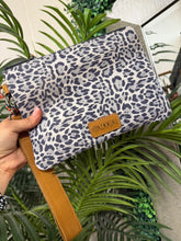 Load image into Gallery viewer, Sable Trail Wristlet &amp; Pouch