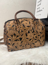 Load image into Gallery viewer, Tooled Handbag With Crossbody Strap