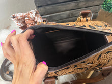 Load image into Gallery viewer, Tooled Handbag With Crossbody Strap