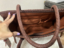 Load image into Gallery viewer, O&#39;HLAY Bekka Handbag