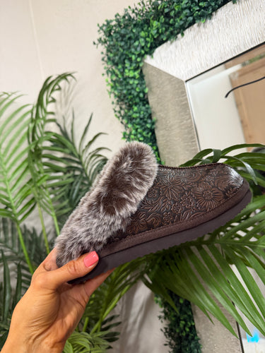 Lolly Western Slippers - Chocolate