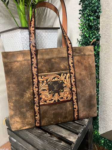 BROWN LEATHER TOOLED ACCENTED BAG