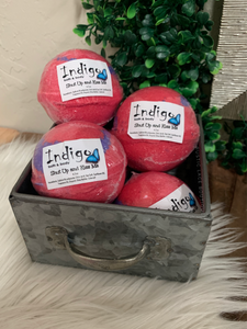 Shut Up & Kiss Me  - Bath Bombs
