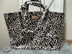 Consuela Mona Leopard Jumbo Grab & Go Basic